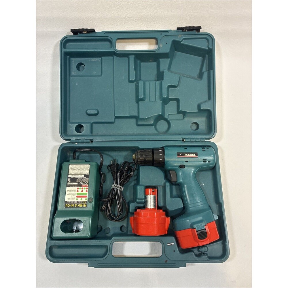 Makita 6228D Cordless Drill Driver, Charger 14.4V 2 Batteries Charger for Parts